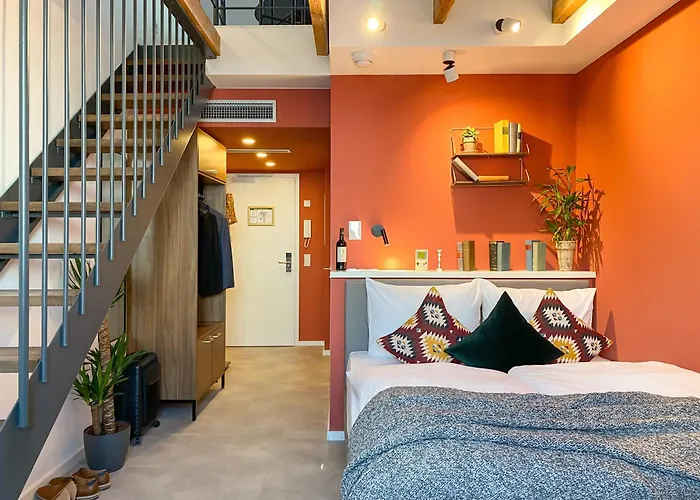 Astoria Apartments