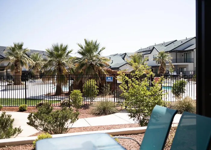 Kantada In The Sun - Poolside Retreat