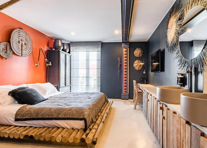 Colegio Charm House