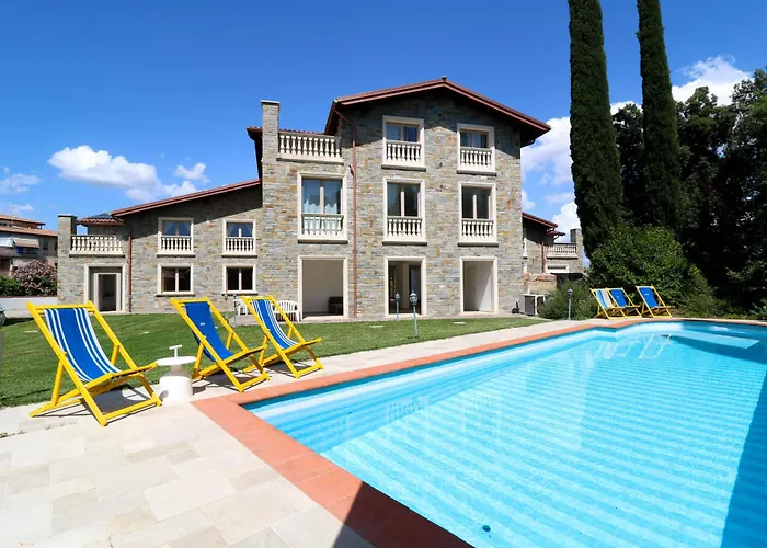 Da Ilaria Piano Terra Di Villa Con Piscina E Parcheggio