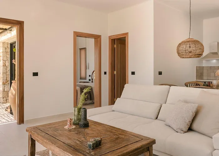 Hilaritas Sea View Suites