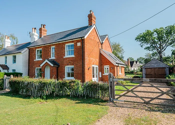 Beautiful Cottage In Brockenhurst With Forest View