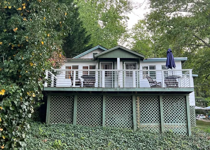 Mountain Lake Cottages