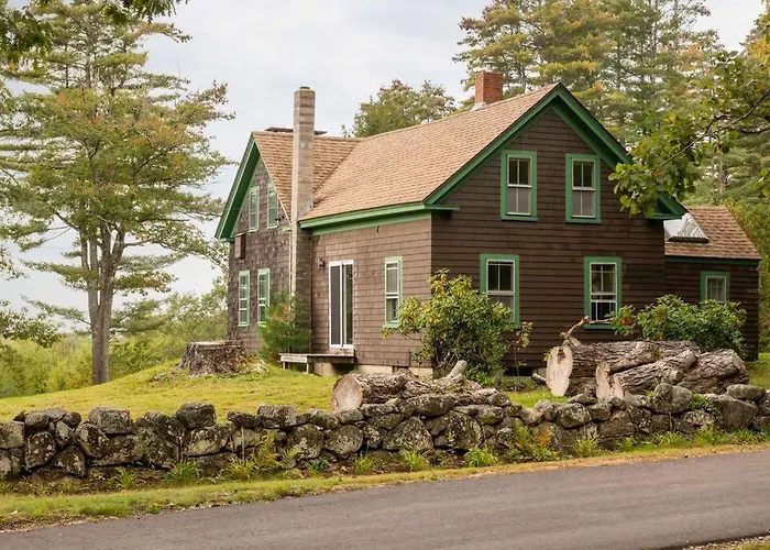 Quietude - A 60-Acre Historic Mountain Estate With 10 Bedrooms