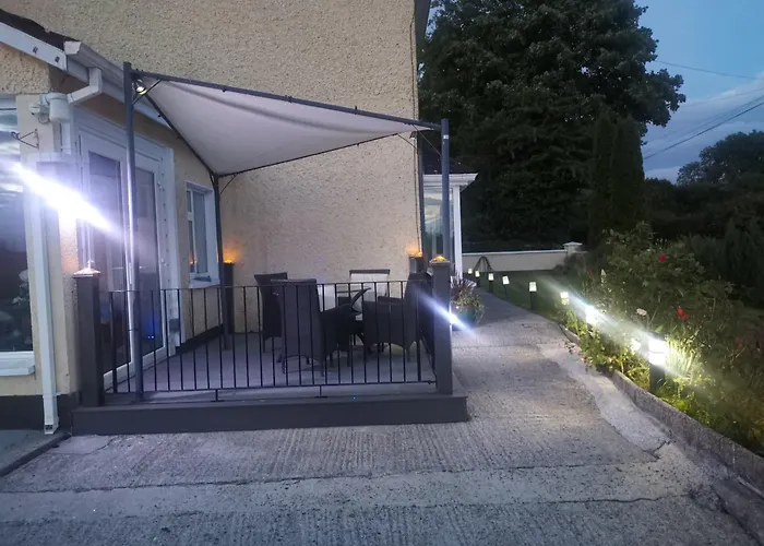 Tranquil Unit Close To Kells