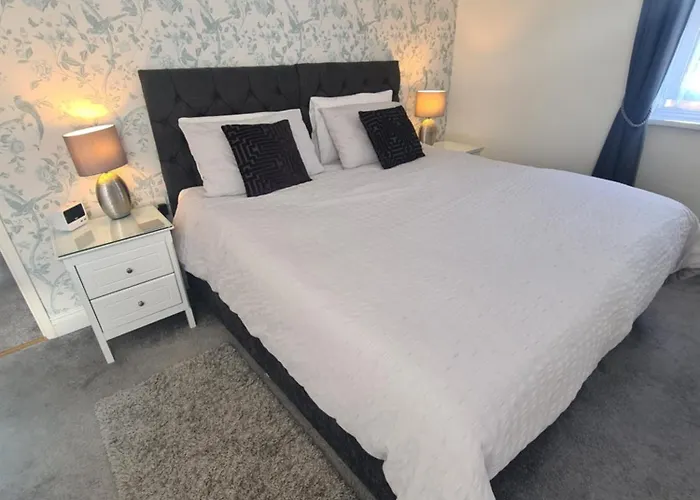 Meadowside Holiday Apartments