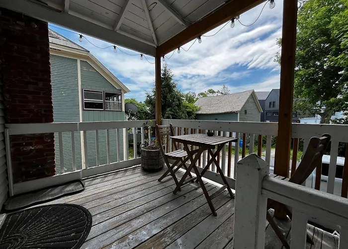 Perfectly Located Private Apartment