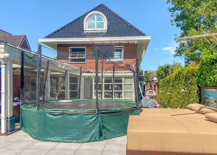 Amazing Home In Den Haag With Sauna