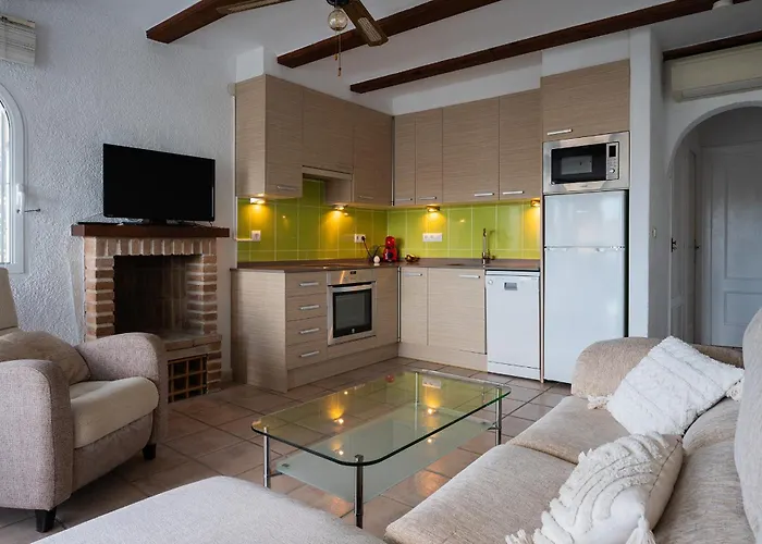 Beach & Mountain Retreat Los Almendros