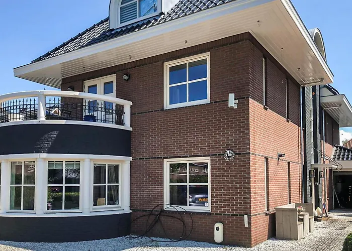 Amazing Home In Den Haag With Sauna