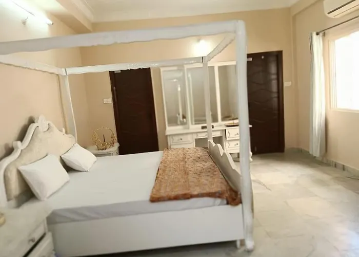 6Bhk Ac Home For Families In Prime Loc Hyderabad