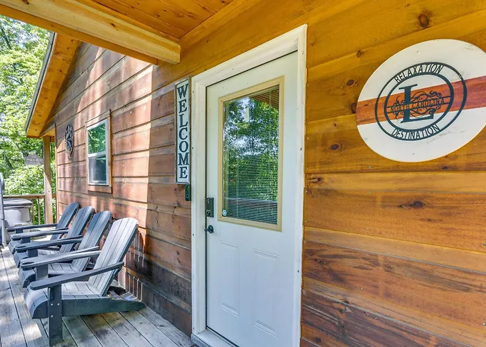 Private Hot Tub & Ev Charger: Cozy Murphy Cabin!