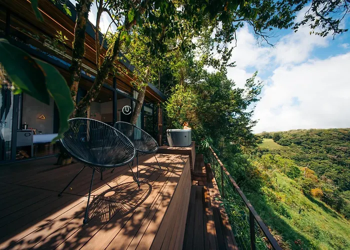 Amalu Luxury View Cabins