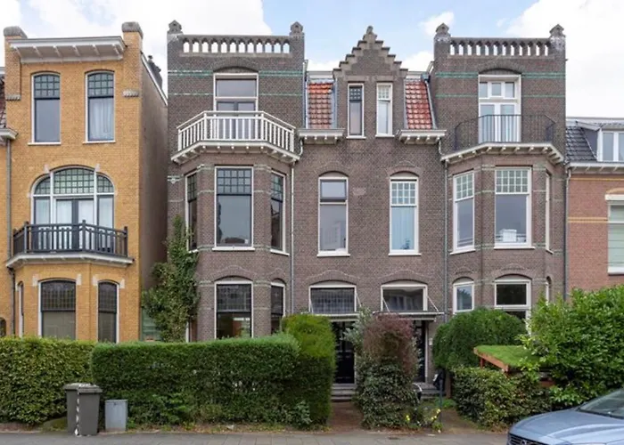 Het Huis Met De Barbies