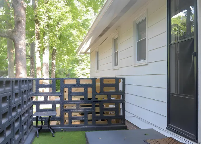 Fully Furnished Home In Decatur Perfect For Extended Stays