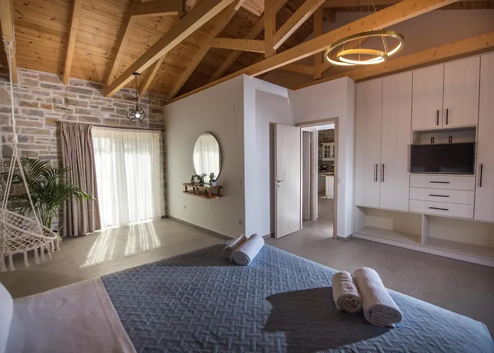 Irenekomos Brand New House Amigdalia