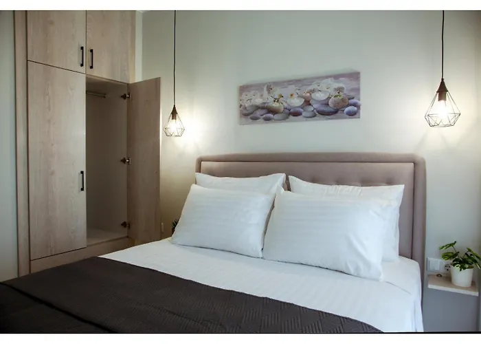 Ammoshine Apartment