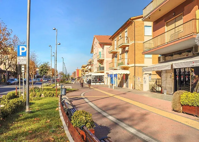 Lovely Apartment In Torvaianica With Wifi