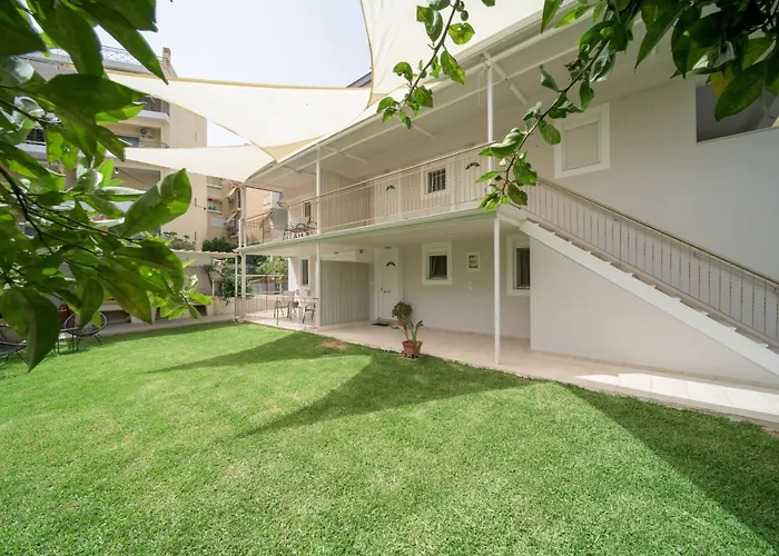 Cactus - Blooming Garden Apartments