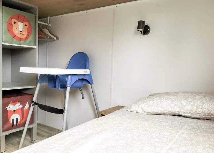 3 Bedroom Amazing Home In Heinkenszand