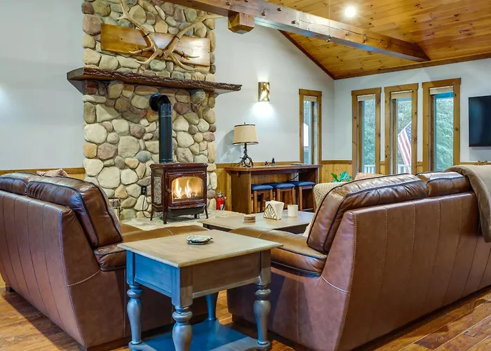 Adirondack Retreat W/ Heated Pool & Scenic Views!
