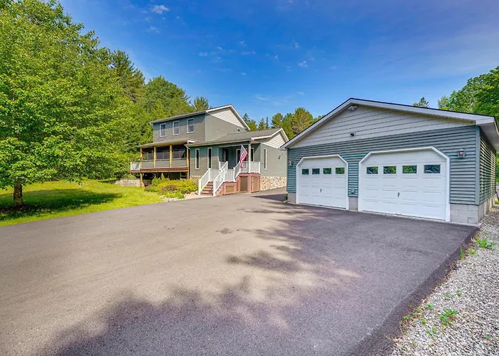 Adirondack Retreat W/ Heated Pool & Scenic Views!
