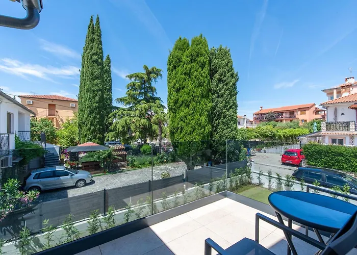 Villa Domenica Medelina 5. City Center, Pool, Jacuzzi, Sauna
