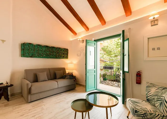 Casa Esmeralda - Luxury Boutique Apartments Old Town