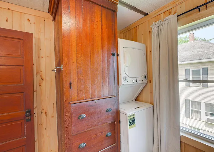 Presque Isle Home W/ Screened Porch Near River!