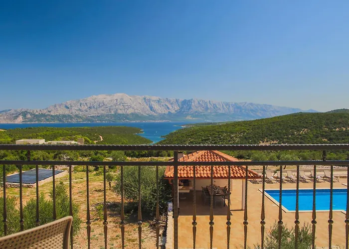Villa Luisa Fuer Bis Zu 8 Personen Mit Pool, Klima, Grill, Tischtennis, Boccia
