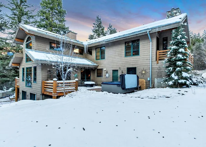 Sundance Splendor- 5-Bed Cabin Oasis With Majestic Mountain Views