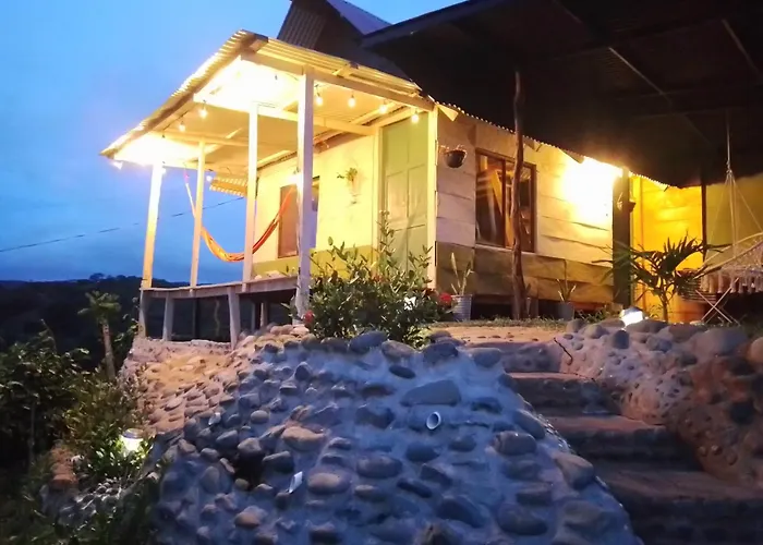 La Parada Del Pelicano, El Ranchito Surf