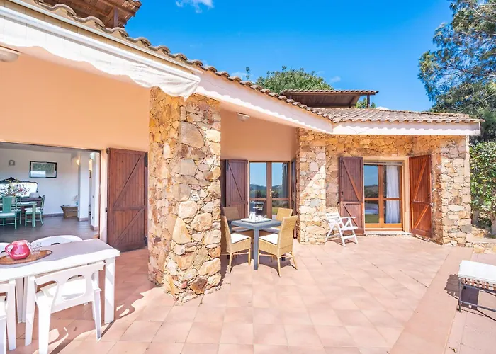 La Casa Dell'Ingegnere, Chia A Piedi, Vista Mare