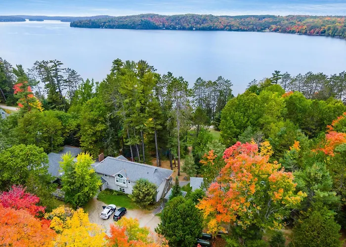 Muskoka Waterfront Retreat