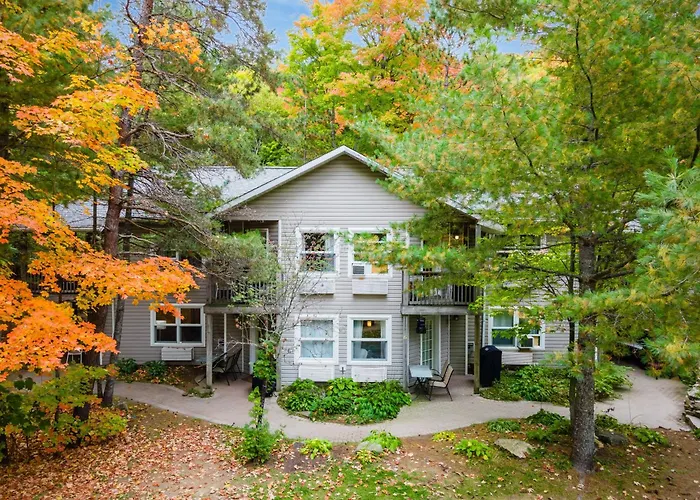 Muskoka Waterfront Retreat