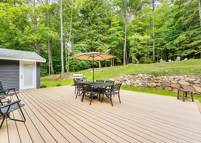 Peaceful Lake George Getaway - 3 Mi To Beach!
