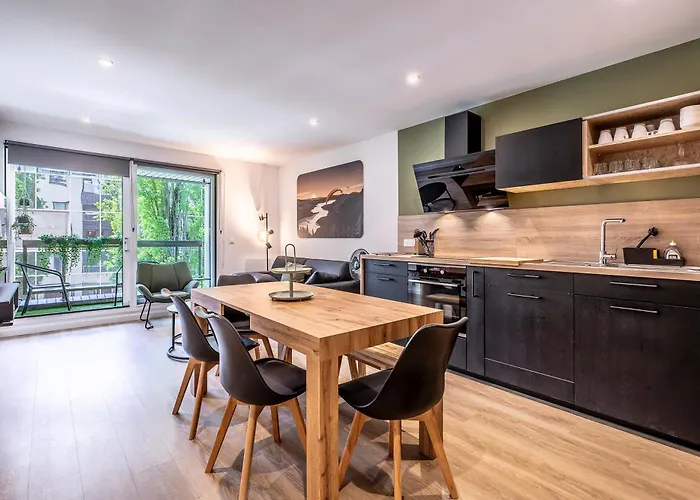 Appartement Moderne Au Coeur D'Annecy - A Deux Pas Du Lac Et De La Vieille Ville