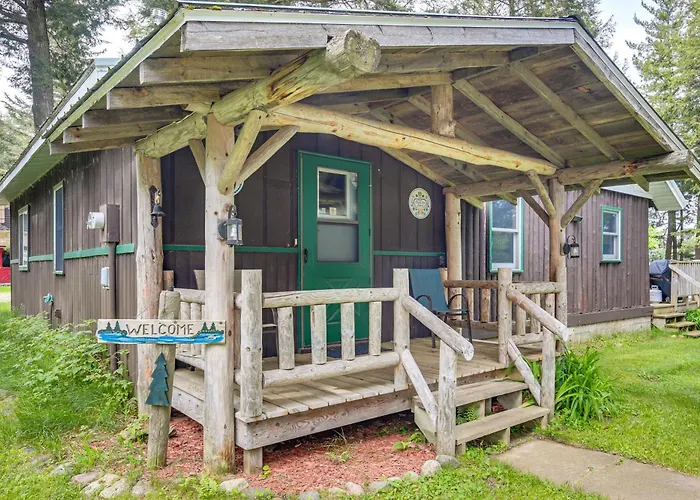 Peaceful Long Lake Cabin W/ Dock & Fire Pit!