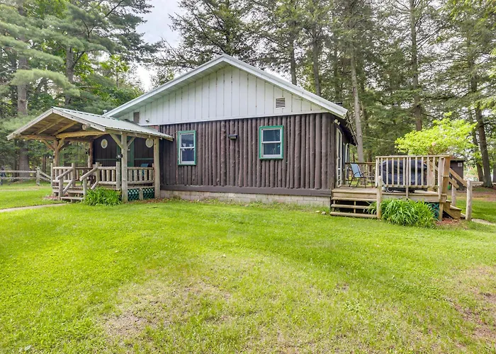 Peaceful Long Lake Cabin W/ Dock & Fire Pit!