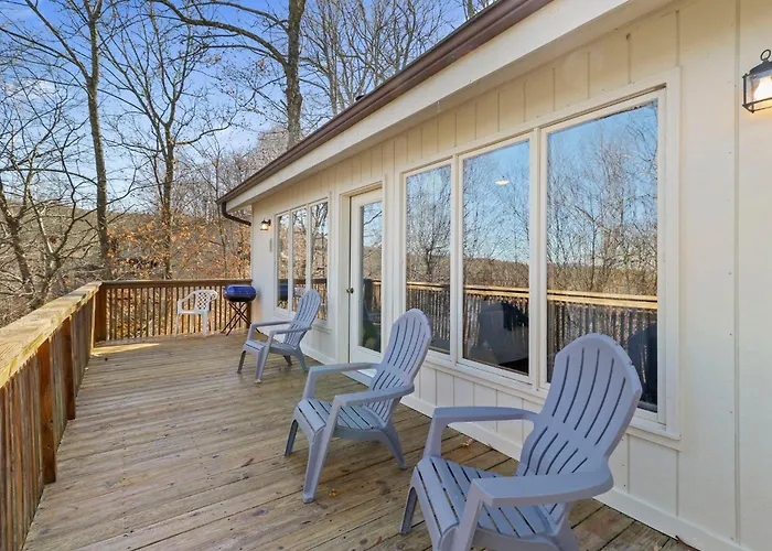 111 Holly Ln By Carolina Stays