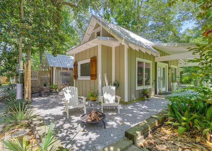 Historic Biloxi Bay Cottage W/ Beautiful View