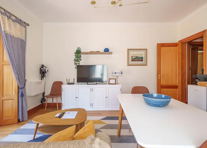 Apartamento T1 Charme, Condominio Perto De Pombal