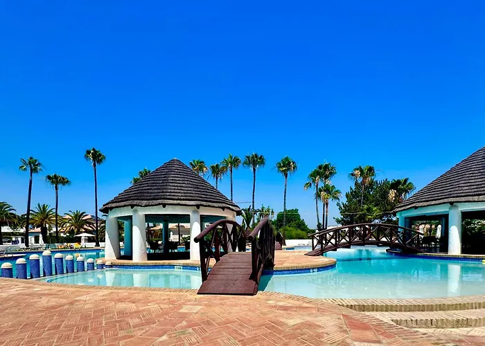 Sandnblue - Encosta Do Lago Resort Club - Quinta Do Lago Near Beach & Lake Best Location Free Parking Free Wifi