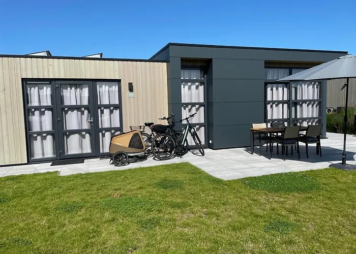 Enkhuizer Strand Chalet Windrose Mit Zaun Haus Nr 225