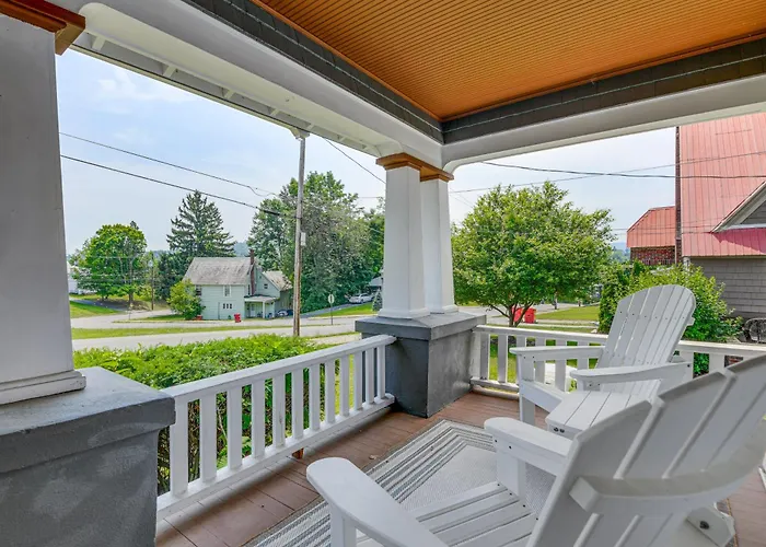 Charming Ticonderoga Home - Walk To Downtown!