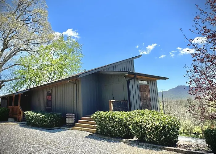 Blackwood Mountain House