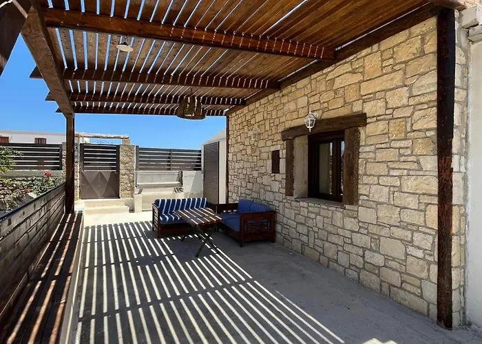Eleni'S Country House