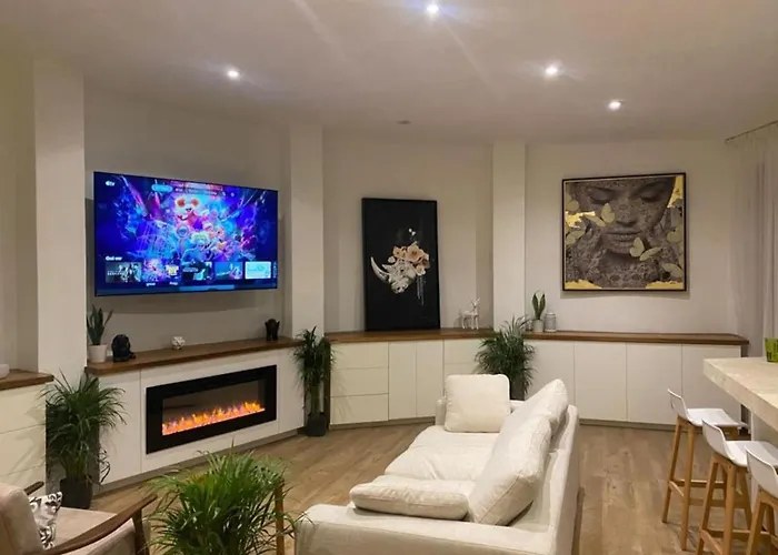 Comfortable Loft And Great Location