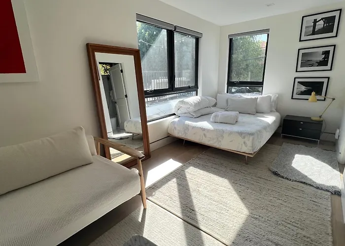 Modern Bright New Studio With Roof-Top Deck Walk To Santa Monica Beach, Freewifi, Parking