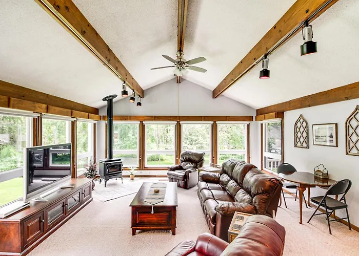 Duluth Lake House - Walk To Beach & Boat Ramp!